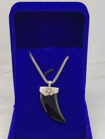 Vintage silver pendant with chain and stone