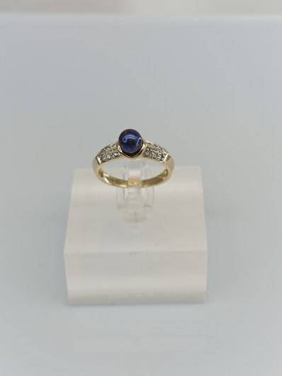 Vintage Pearl gold ring with diamonds 