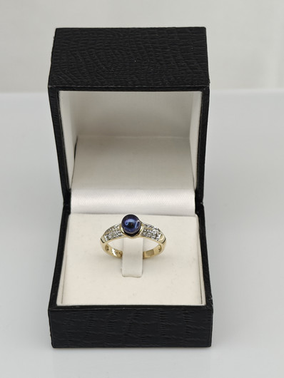 Vintage Pearl gold ring with diamonds 
