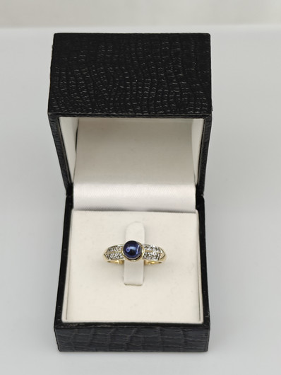 Vintage Pearl gold ring with diamonds 