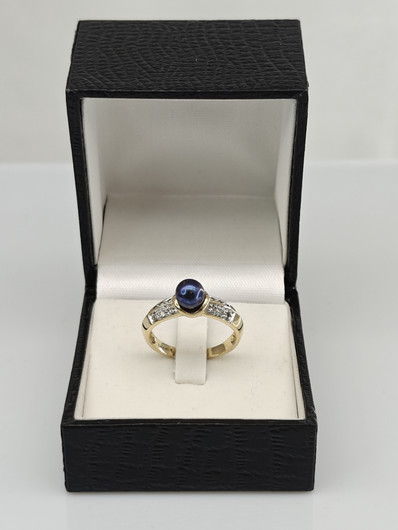 Vintage Pearl gold ring with diamonds 