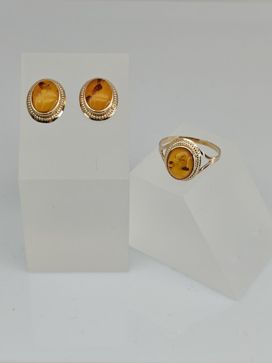 Vintage gold set of ring and earrings with Baltic amber