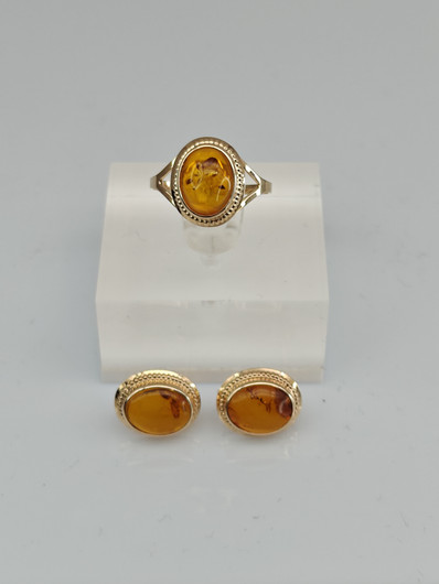 Vintage gold set of ring and earrings with Baltic amber