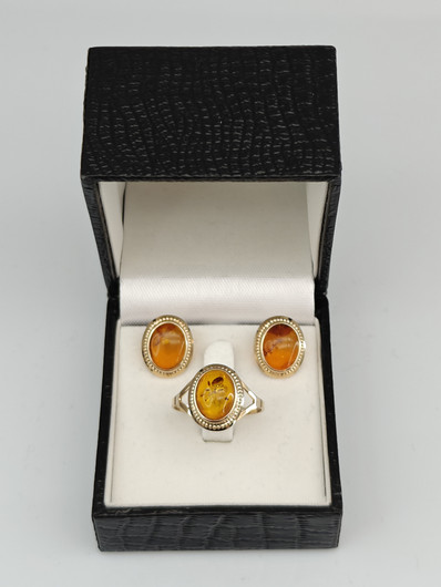 Vintage gold set of ring and earrings with Baltic amber