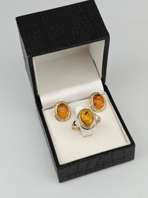 Vintage gold set of ring and earrings with Baltic amber