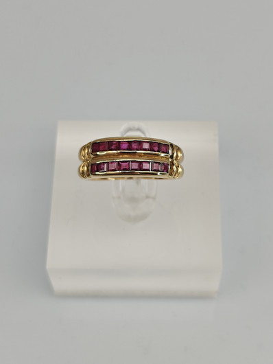 Vintage Ruby gold ring  