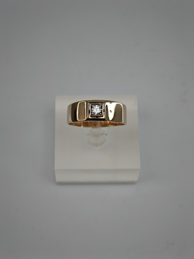 Vintage diamond gold ring  