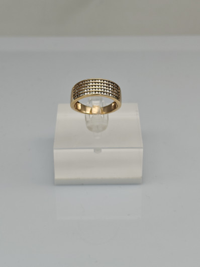 Vintage diamond gold ring  