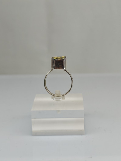 Vintage silver ring with synthetic Spinel