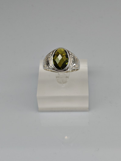 Vintage synthetic Spinel ring  