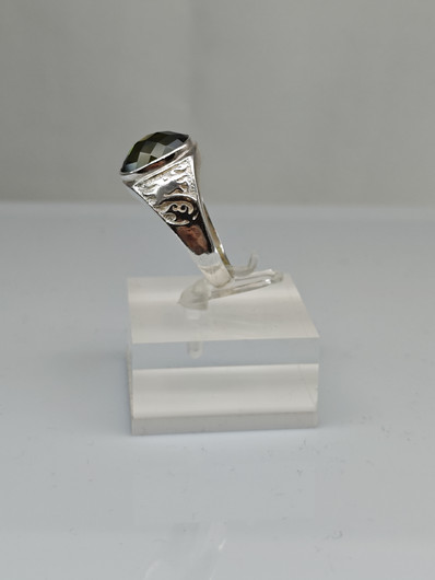 Vintage synthetic Spinel ring  