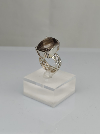 Vintage silver ring with smoke quartz