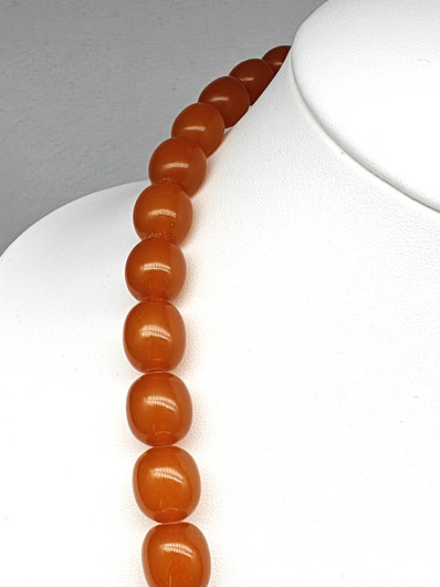 Vintage Baltic amber necklace 72 cm