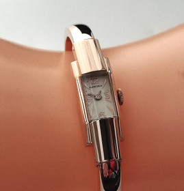 Blancpain 18ct golden bracelet watch serviced