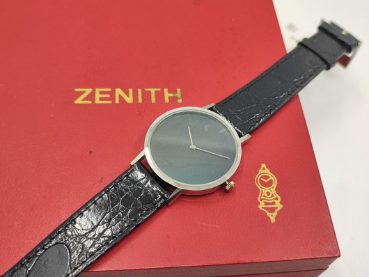 Zenith Finlandia unique watch with spectrolite dial