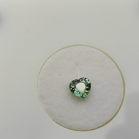Aleksandriitti harvinainen 0,49 ct sydän hionta 