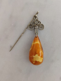 Vintage Baltic amber brooch