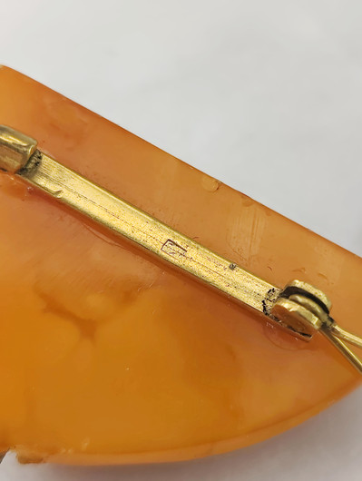 Vintage Baltic amber brooch