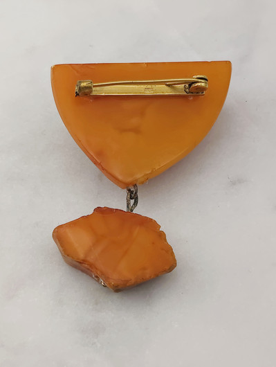 Vintage Baltic amber brooch