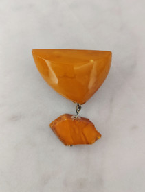 Vintage Baltic amber brooch