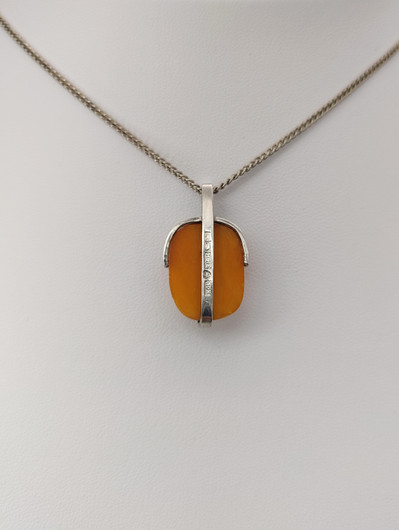 Vintage Baltic Amber with  silver pendant and chain 38cm
