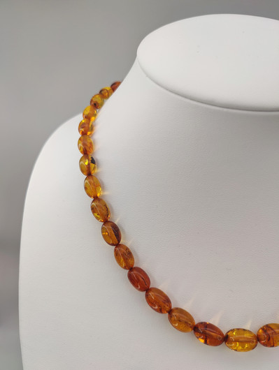 Vintage Baltic Amber necklace 54 cm