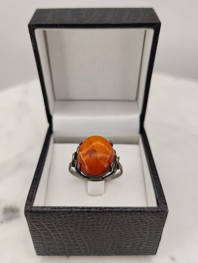 Vintage Baltic Amber ring