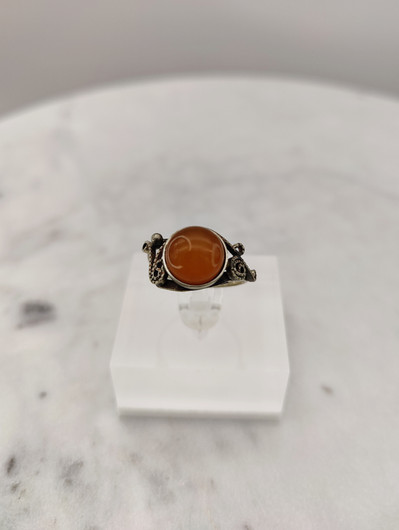 Vintage Baltic Amber ring
