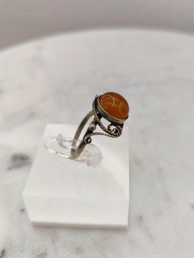 Vintage Baltic Amber ring