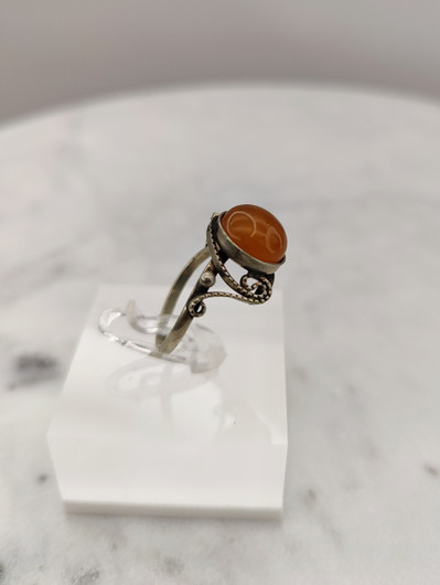 Vintage Baltic Amber ring