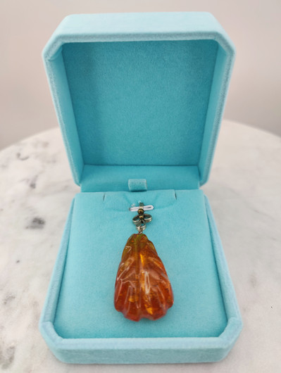 Vintage pendant with Baltic Amber 