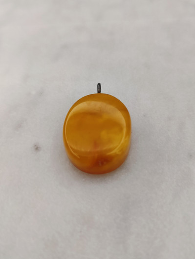 Vintage pendant with Baltic Amber 