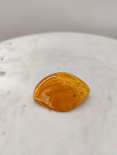 Vintage Baltic amber brooch