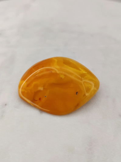 Vintage Baltic amber brooch