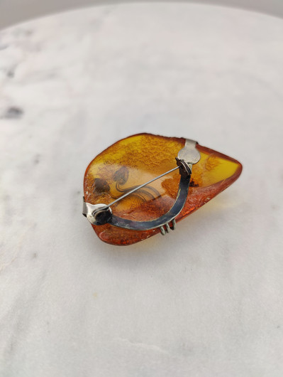Vintage Baltic amber brooch