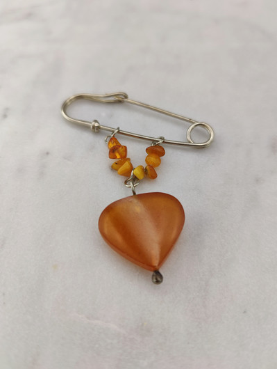 Vintage Baltic amber brooch