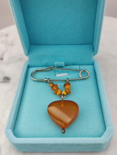 Vintage Baltic amber brooch