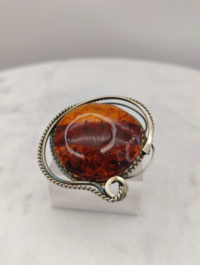 Vintage Baltic amber brooch