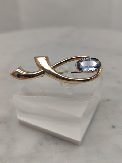 Vintage topaz gold brooch