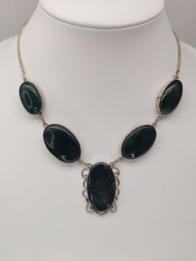 Vintage silver necklace with big green stones