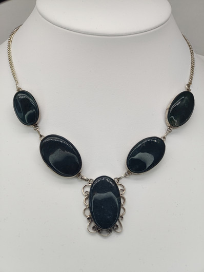 Vintage silver necklace with big green stones
