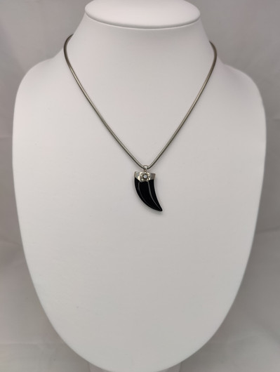 Vintage silver pendant with chain and stone