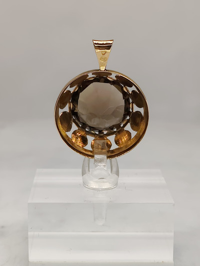 Vintage gold pendant with quartz 