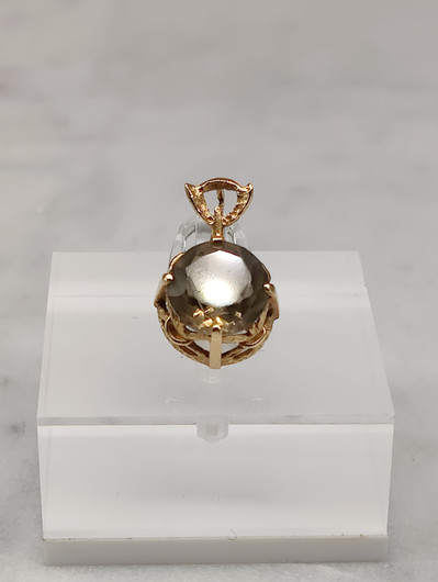 Vintage gold pendant with quartz 