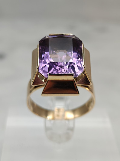Vintage Amethyst gold ring 