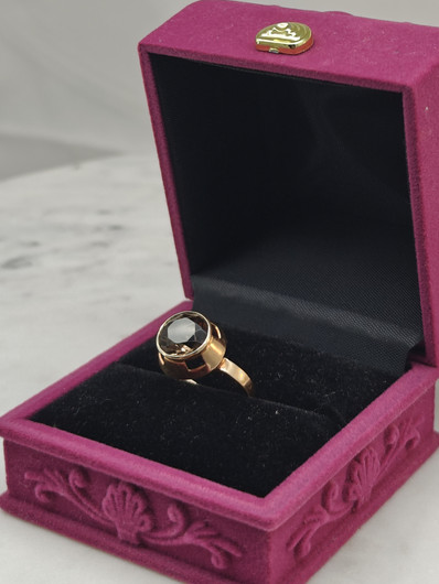 Vintage Quartz gold ring  