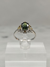 Vintage sapphire ring with 10ct gold (375) sapphire stones