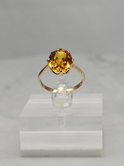 Vintage synthetic sapphire gold ring  