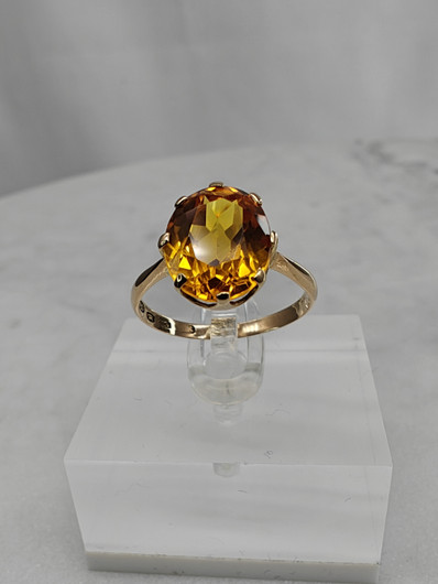 Vintage synthetic sapphire gold ring  