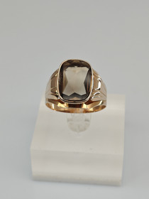 Vintage kultasormus savukvartsilla